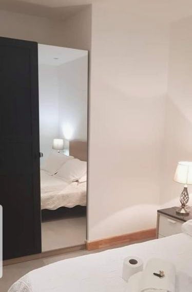 Jadwin Beautiful Room Share toilet 2 people