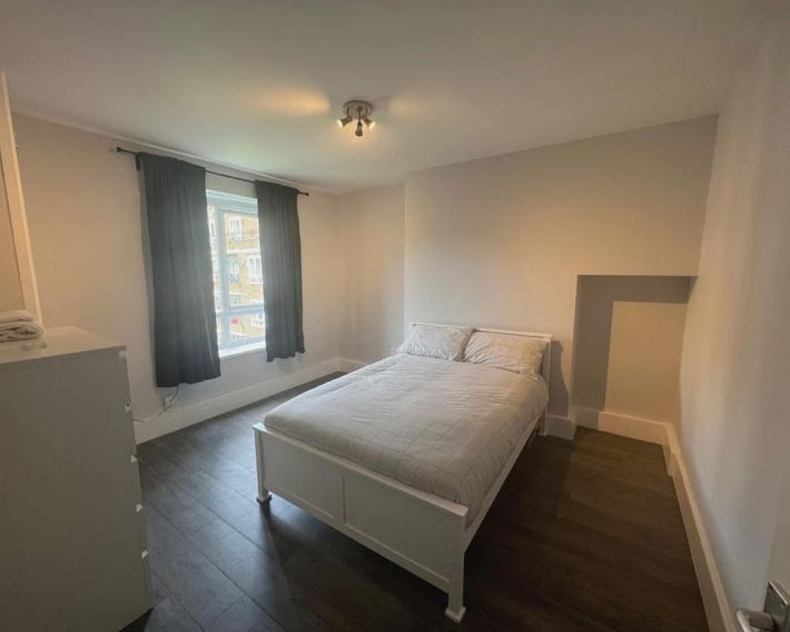 Holiday Properties Vauxhall Central Rooms