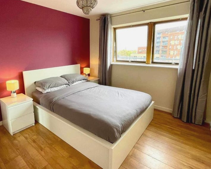 One bedroom with Great city views