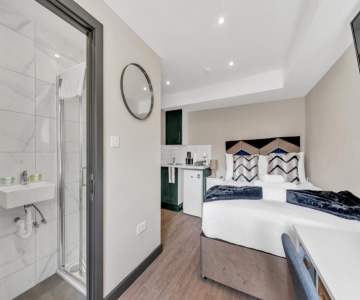 Stay & Explore: Convenient Studio - Prime Location