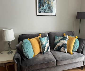 1 Bedroom Garden Flat Zone 2