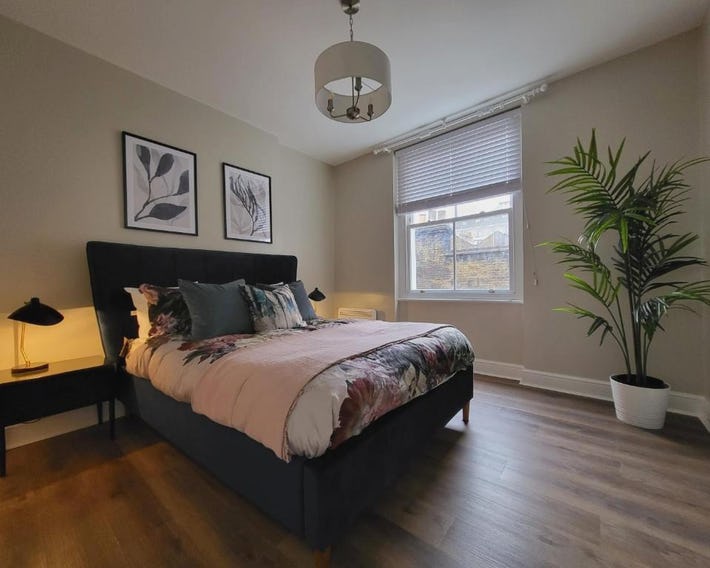 1 Bed Apartment Russell Square