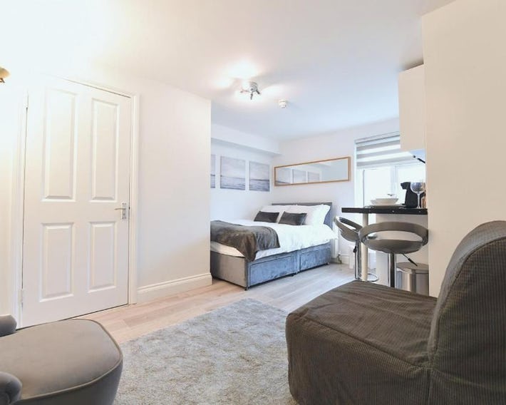 Stylish Studios by Luxestays Shepherds Bush