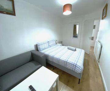 Laret Guest House