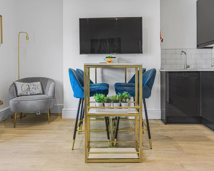 Modern 3 and 2 bedroom apartment in Maida Vale