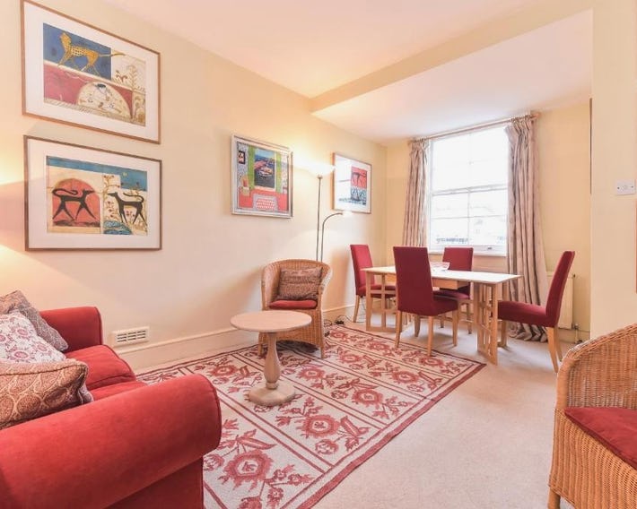 Smart flat near Pimlico Tube