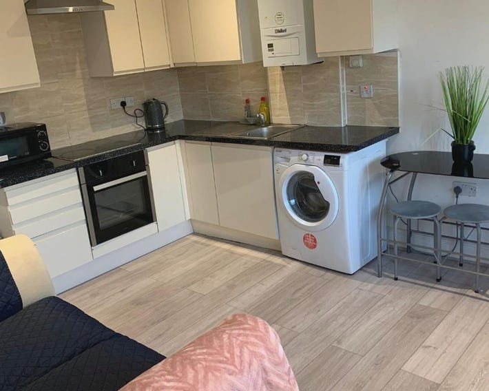 R J 2 bedroom apartment