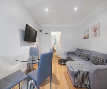2 Bed Piccadilly Apartment 4
