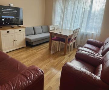 Apartment In Hyde Park