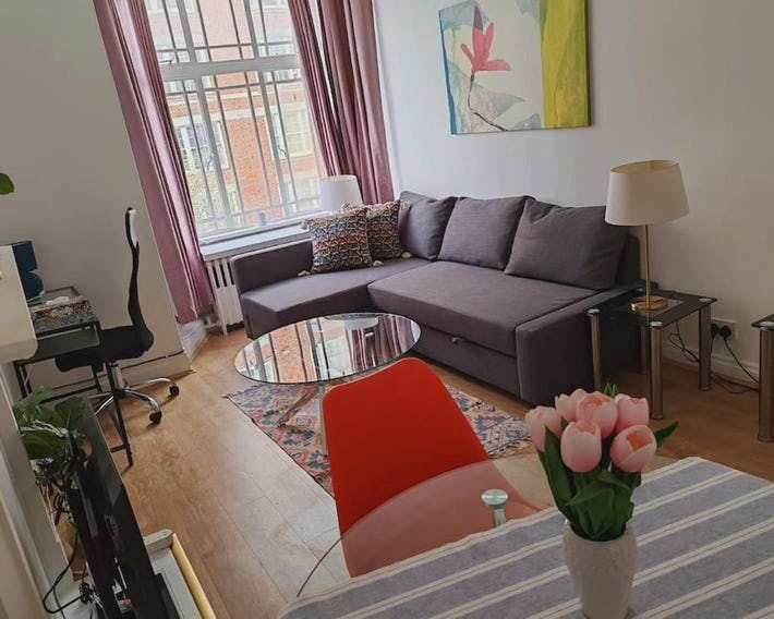 Nice two bedroom apartment in Bayswater