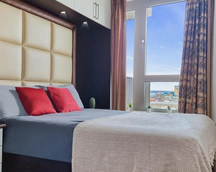 ExCel Centre 2 Bedroom Flat in East London