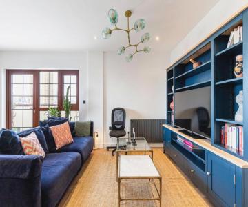 City View Spacious 2 bedroom Penthouse