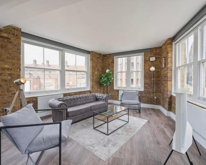 Spacious & bright oasis in Old Street