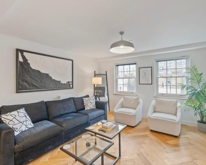 Charming 2 bedroom 2 bathroom flat near Oxford St