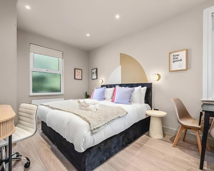 Boutique Studio Sanctuary with Bespoke Kitchenette