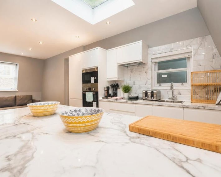 Modern Two-Bedroom Apartment in Paddington