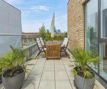 2-bed Terrace Flat Close To Tower Bridge