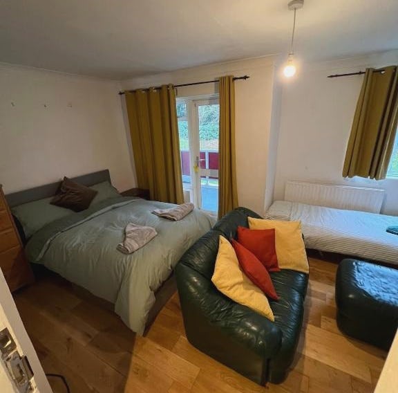 Royal Height - 3 bed in Wembley