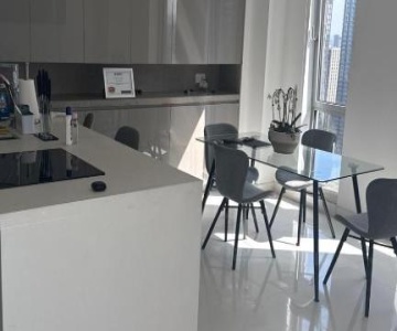 Stunning Canary Wharf Apartment City View