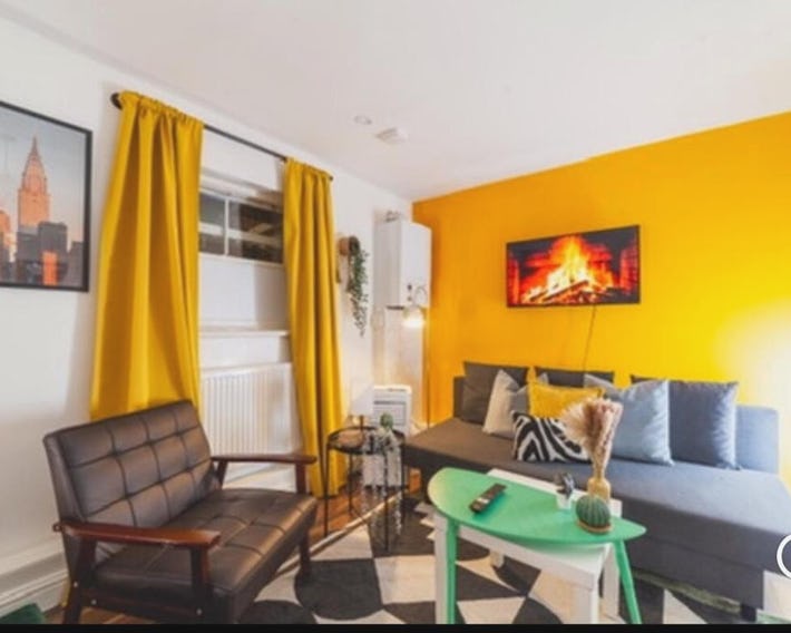 2BED Brick Lane residence Urban Escape