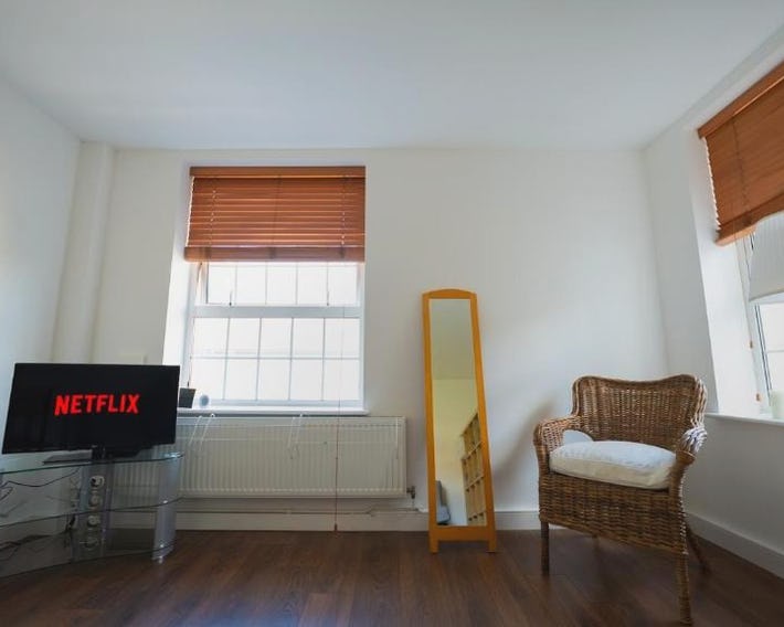 Cosy Flat in the Heart of Greenwich