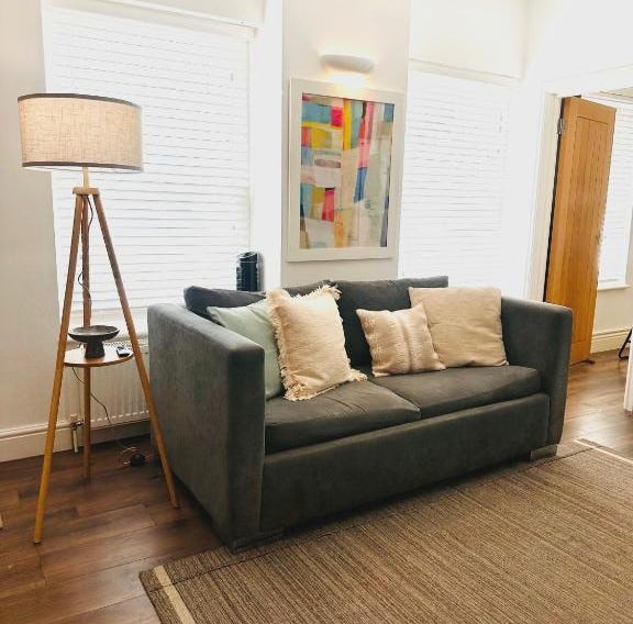 Central Euston and Kings Cross Apartments - 1 min walk