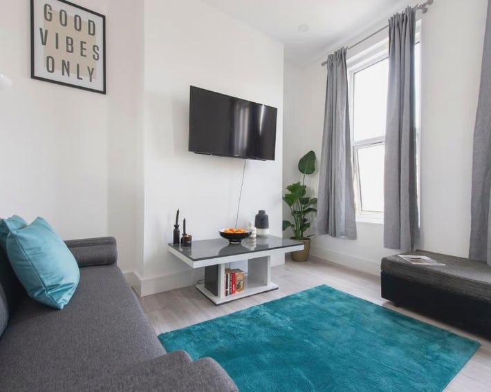 Apt - Stay 6 - Paid Parking - PetsOK - Stratford