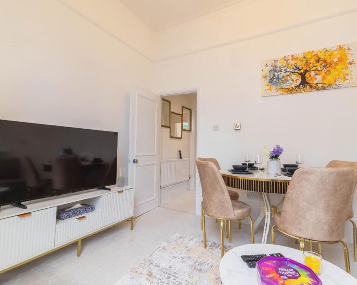 Stylish Chelsea Apartment