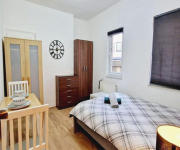 H2 Lovely Studio- Aldgate East Stn