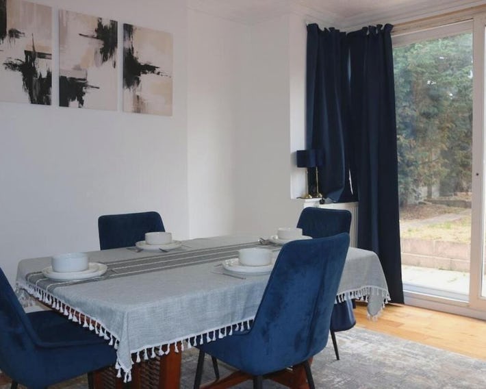 3-Bedroom House, Contractor Friendly, Long Stays Welcome