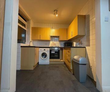 Budget Stay In Luton 02 03