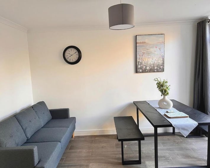 Park Street Accommodation Room 6