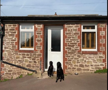 The Netherend Inn - Pet Friendly Haven