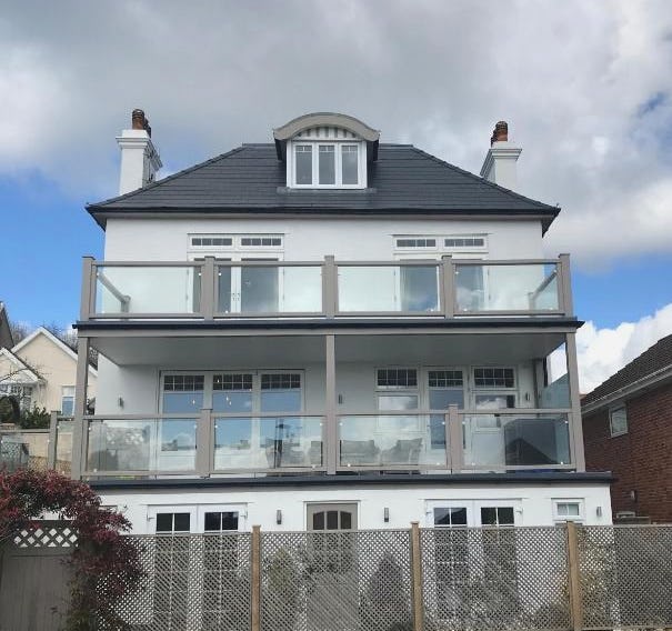 Lyme View Apartment