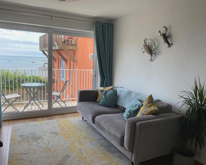 Vitamin Sea with a Sea View and Parking