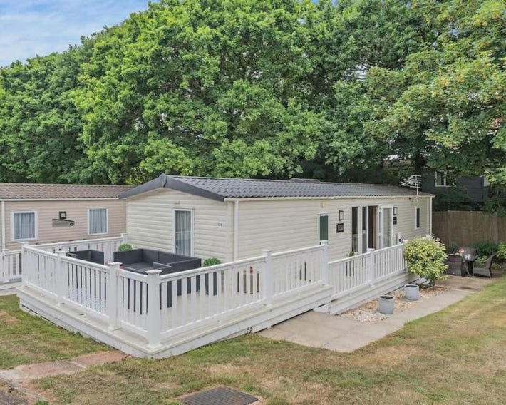 Maple Brook Lodge Sea Breeze Shorefield