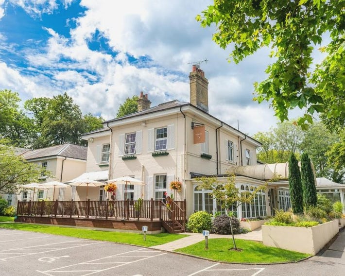 Forest Lodge Hotel