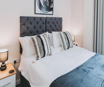 2bed 2bath Apartment Nr Old Trafford Parking