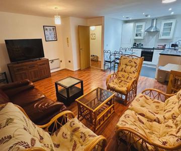 Entire 3 Bedroom Apartment In Manchester