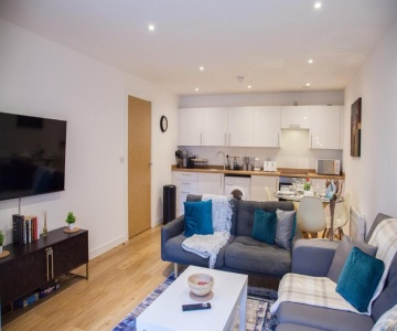 Luxury 2 Bed Apartment