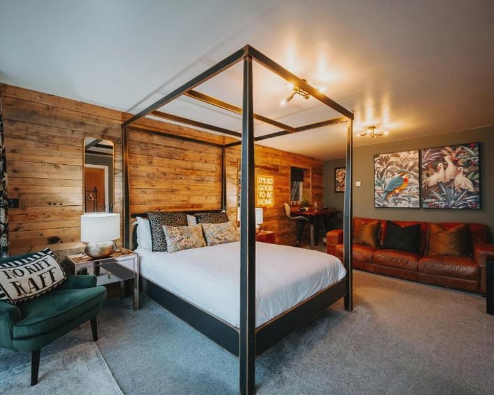 Boutique Shrewsbury Suites