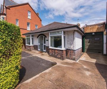 Gertrude House - Spacious 3br Bungalow In Nottingham