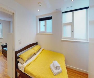 Modern 1 Bed City Centre Flat