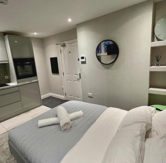 Nottingham Hotspot Studio, Brand New & Modern