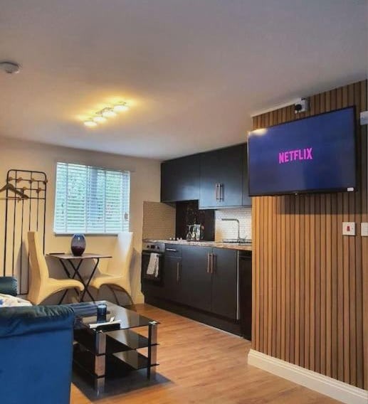 The Studio , chic 3rd floor apartment near City Centre