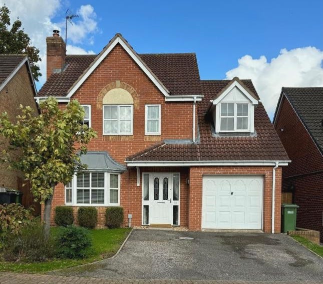 Spacious four bed detached home in Nottingham