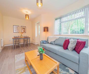 Stylish 2-bed Flat On Banbury Road
