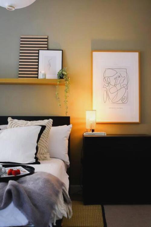Luxurious Fully Equipped Cowley 1 Bed Apartment With Free Parking