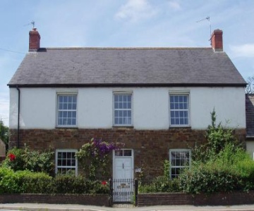 Claw House