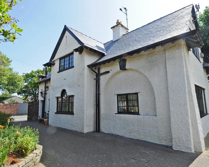 Seaways Cottage Hoylake